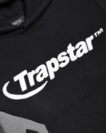 hyperdrive-panel-tracksuit-black-1