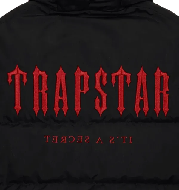 trapstar-decoded-2022-hooded-black-red-puffer-jacket-3