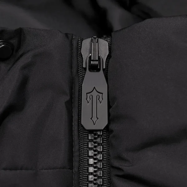 trapstar-decoded-arch-gradient-black-puffer-jacket-4